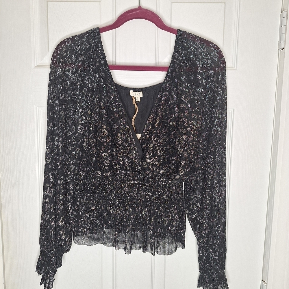 Easel Black and Multicolor V-Neck Blouse Size Large NWT